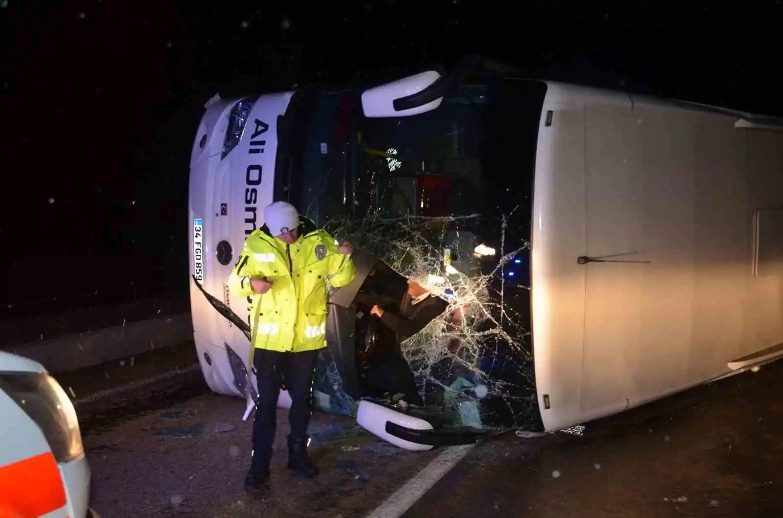 Kastamonu’da yolcu otobüsü devrildi: 30 yaralı
