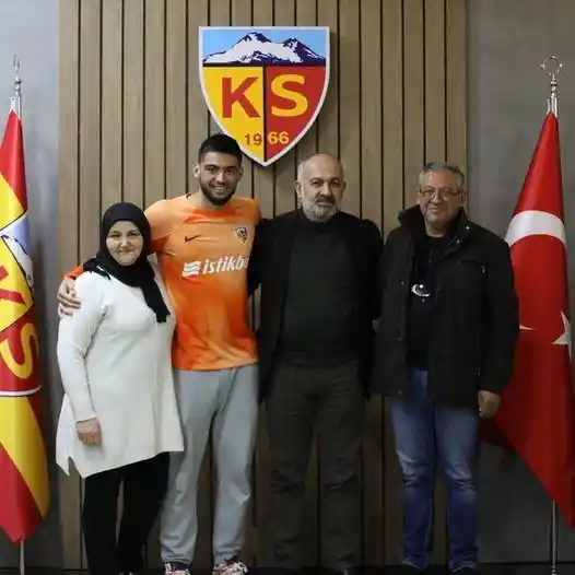 Kayserispor kalecisi Bilal Bayezit: "Nice başarılar elde edeceğiz"
