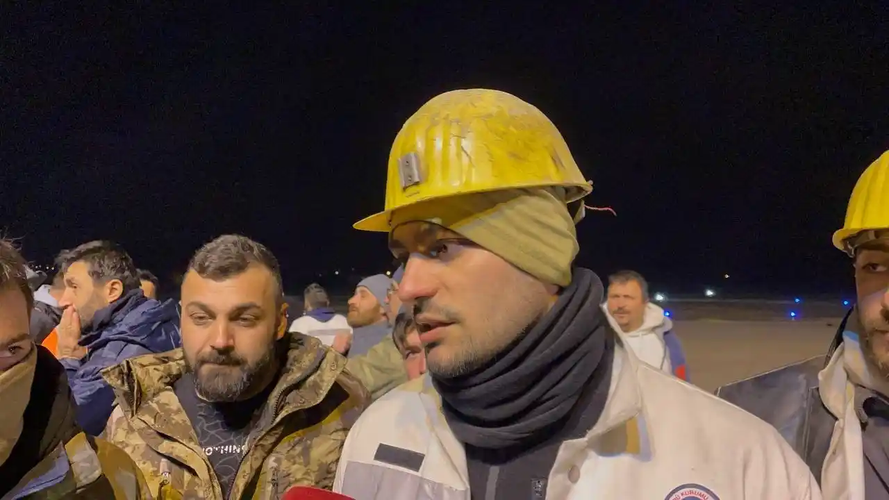 Kazma ve kürekle enkaz altındakilere umut oldular, o kahramanlar konuştu