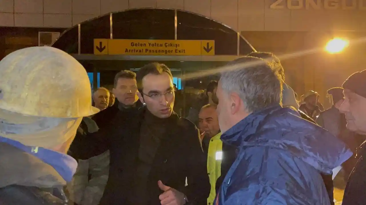 Kazma ve kürekle enkaz altındakilere umut oldular, o kahramanlar konuştu