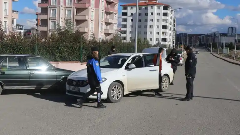 Keşan’da huzur ve güven uygulamasında 2 kişi tutuklandı