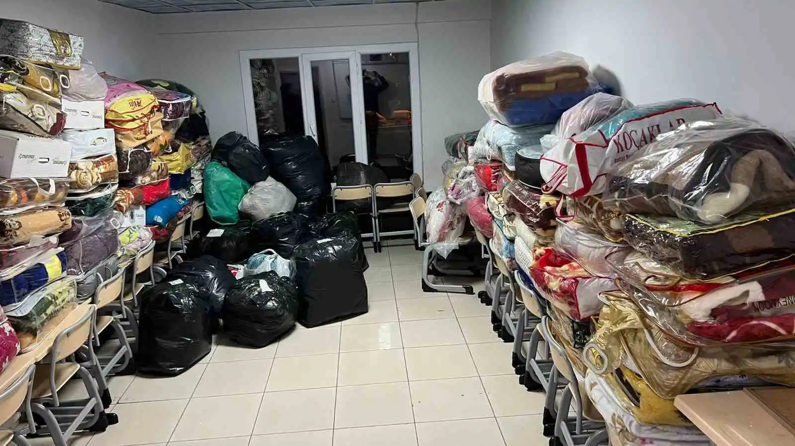 Kocaköylüler depremzedeler için seferber oldu