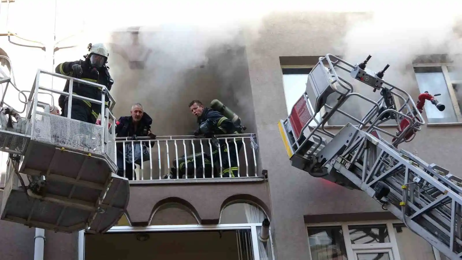 Kütahya’da korkutan yangın