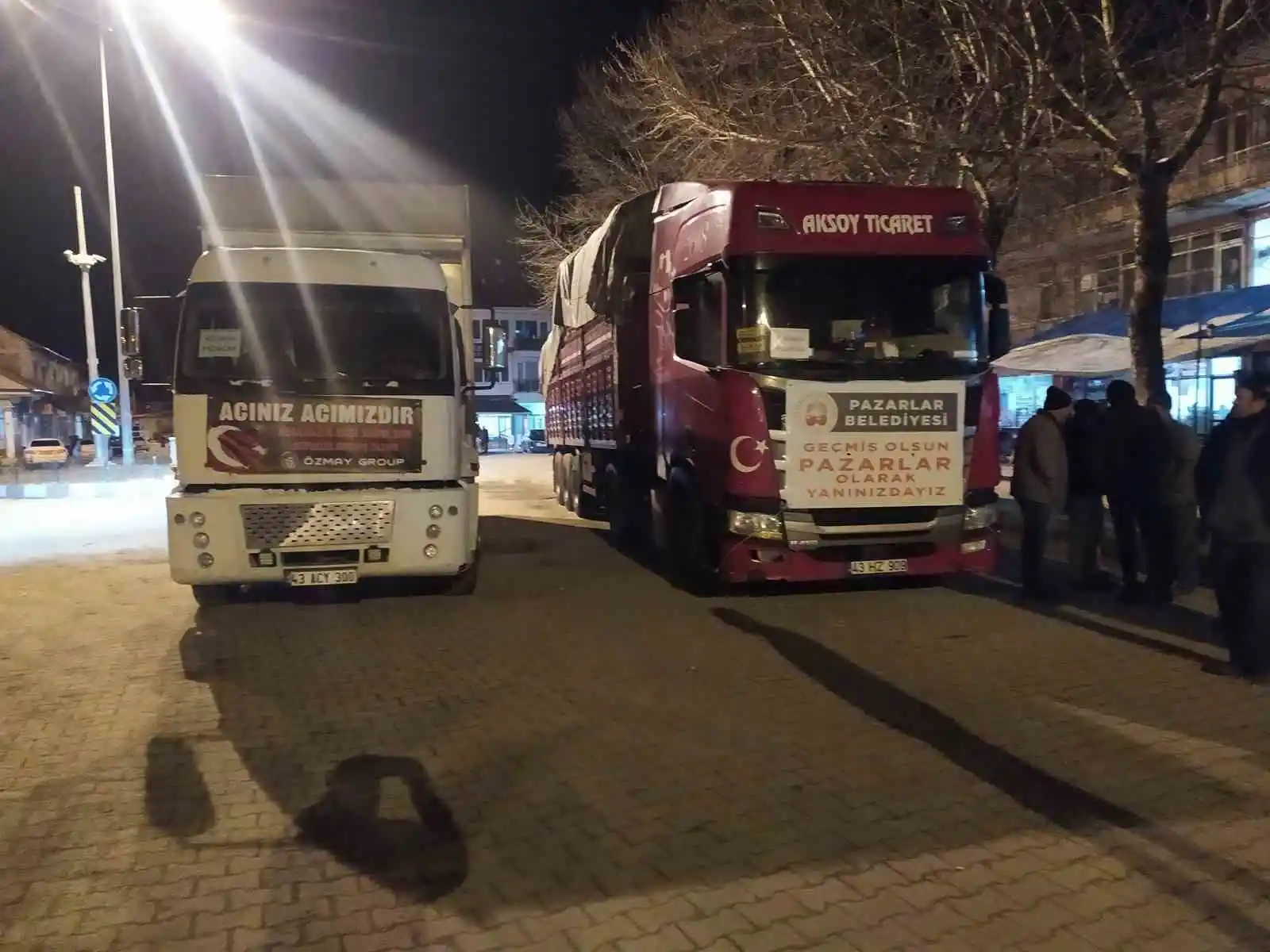 Kütahya’nın Pazarlar ilçesinden deprem bölgesine 2 tır yardım malzemesi