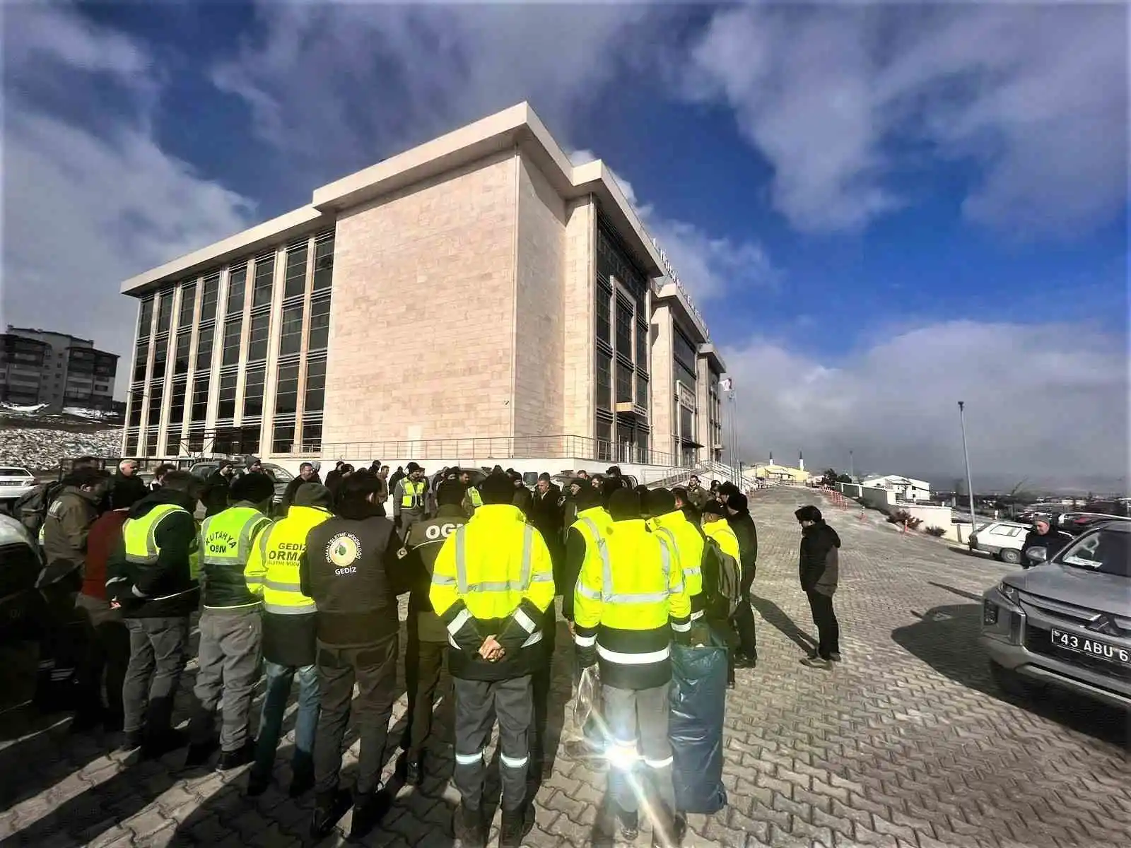 Kütahya OBM takviye ekibi deprem bölgesi yolunda