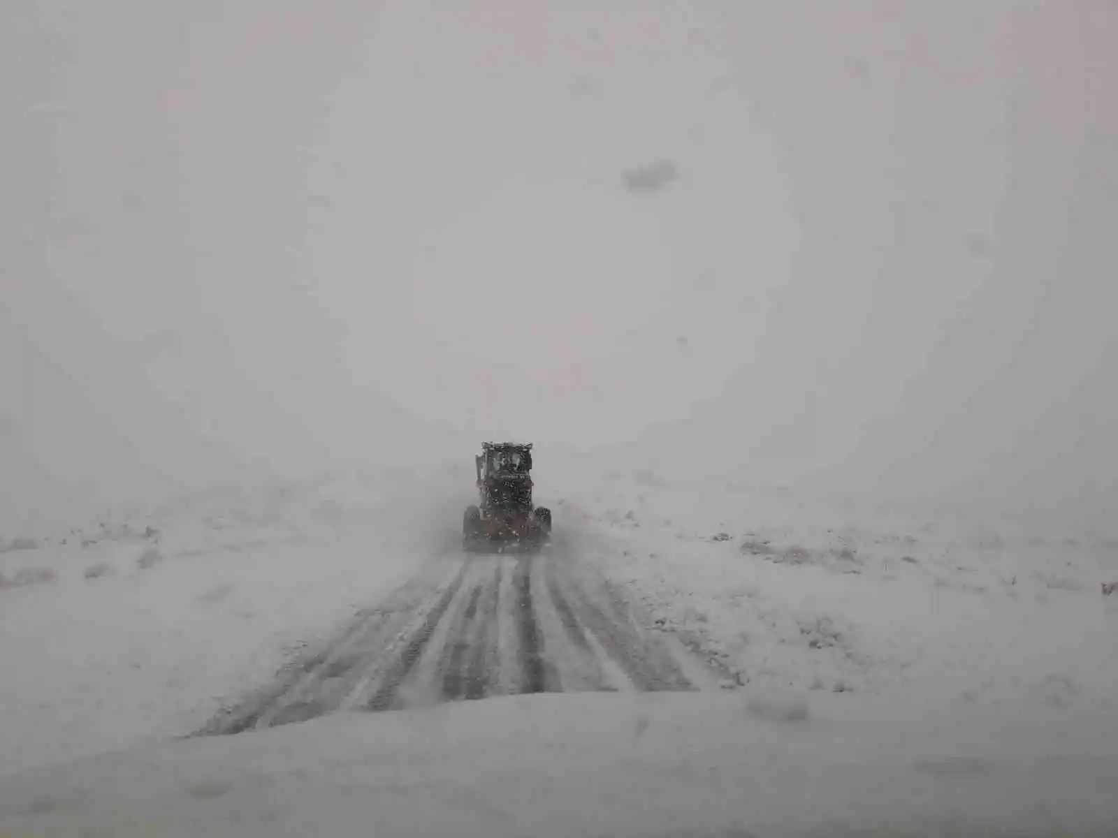 Malatya’da kardan kapalı yol kalmadı
