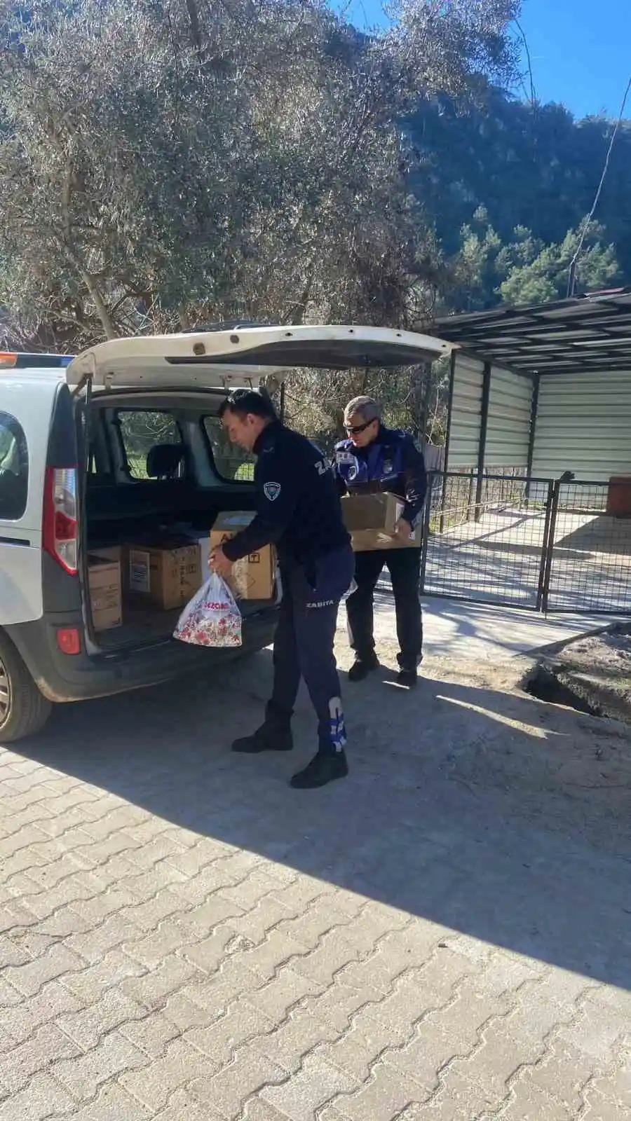Marmaris depremzedeler için seferber oldu
