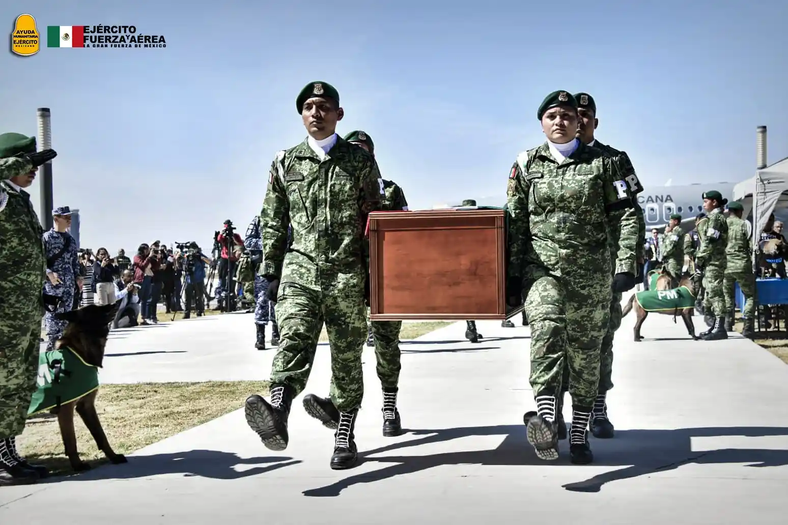 Meksikalı kurtarma ekipleri ülkelerine ulaştı