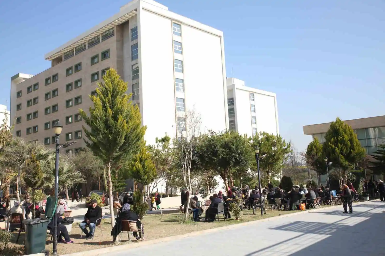 Mersin'deki depremzedeler o anları anlattı: "Ölümün artık geldiğini düşündüm"
