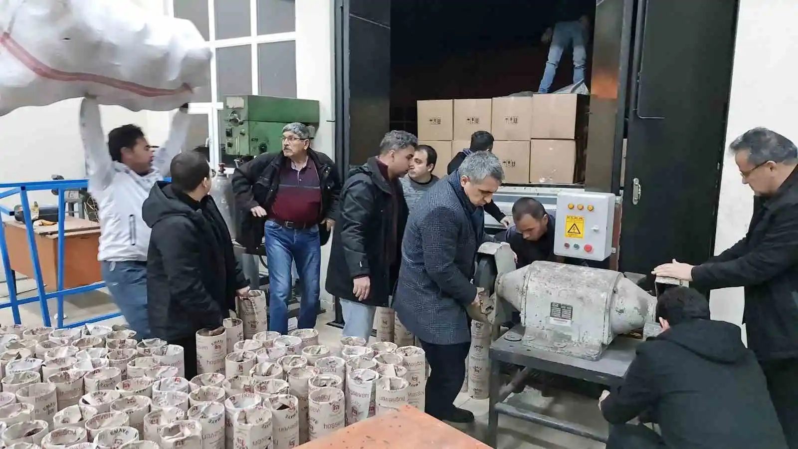 Meslek liselilerden deprem dayanışması