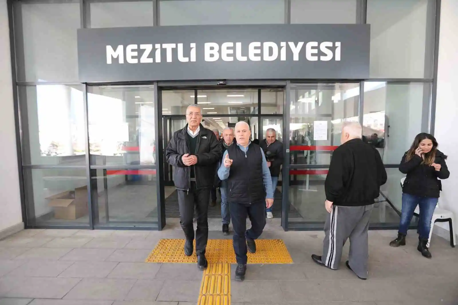 Mezitli Belediyesi depremzedeleri ağırlamaya devam ediyor
