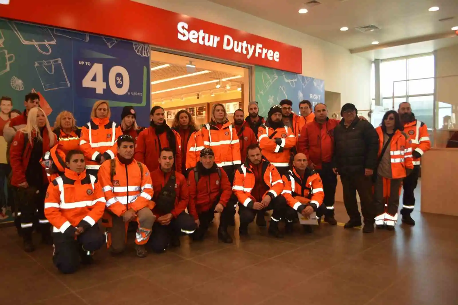 Midilli Adası’ndan Ayvalık’a gelen Yunan arama kurtarma timleri Kahramanmaraş’a gitti