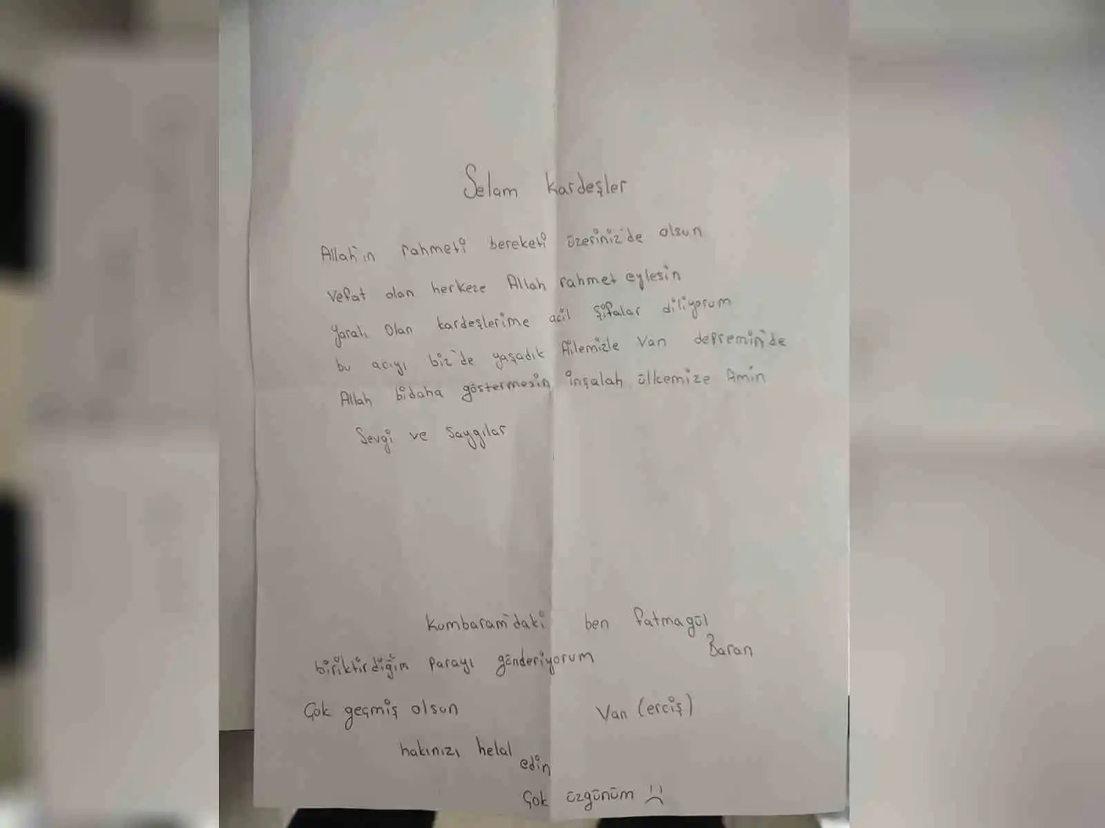 Minik yürekleri depremzedeler için attı: Gönderdikleri notla duygularını paylaştılar