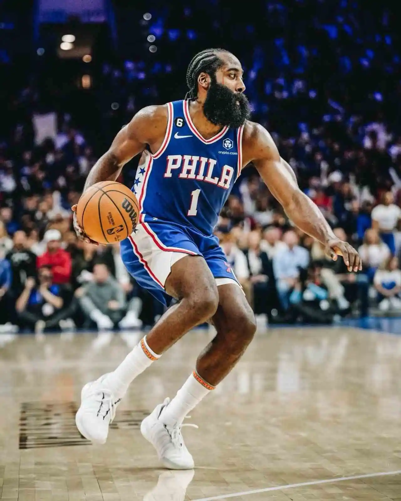NBA oyuncuları da imzalı formalarını satışa çıkarıyor