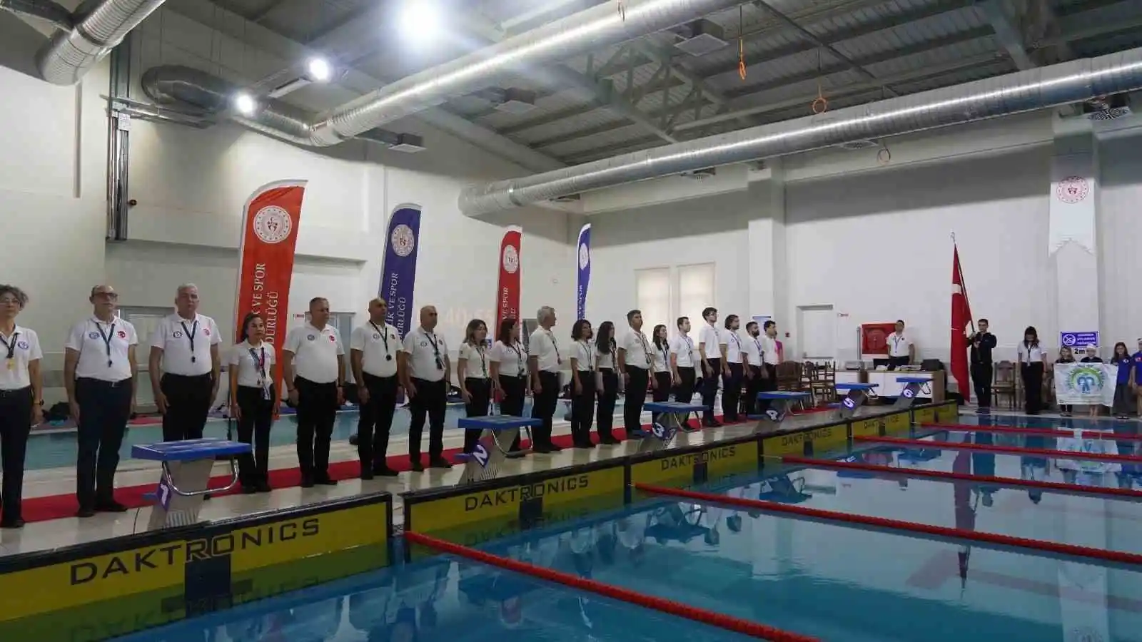 Ortaca’da yüzme şampiyonası heyecanı
