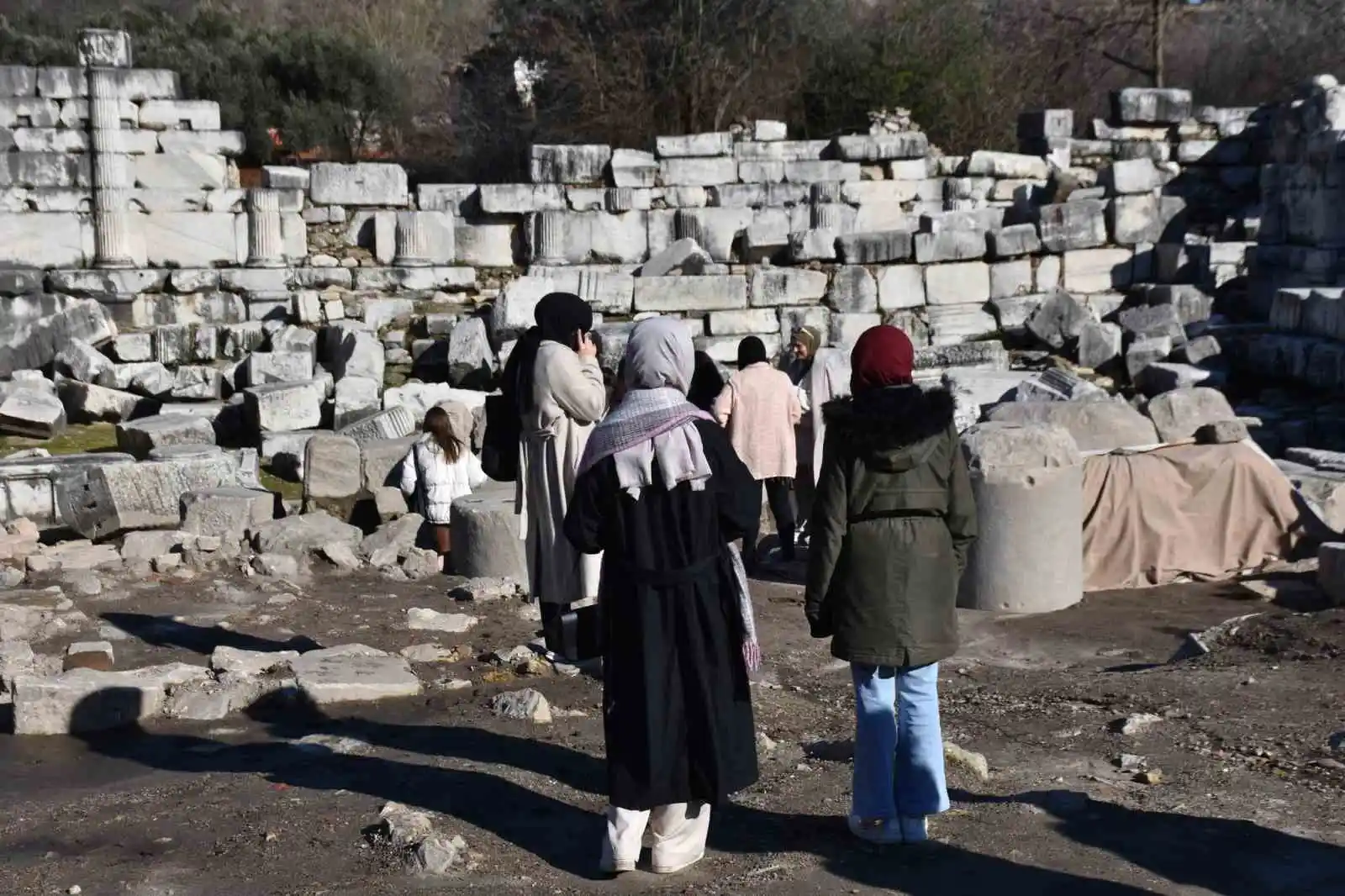 Psikolojik Kampının dördüncü gününde Stratonikeia Antik Kentini gezdiler
