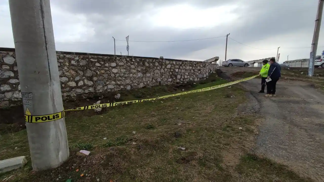 Sakarya’da bir garip kaza, 10 saat sonra ağır yaralı bulundu