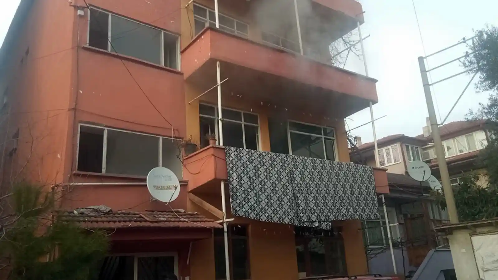 Sakarya’da ev yangını