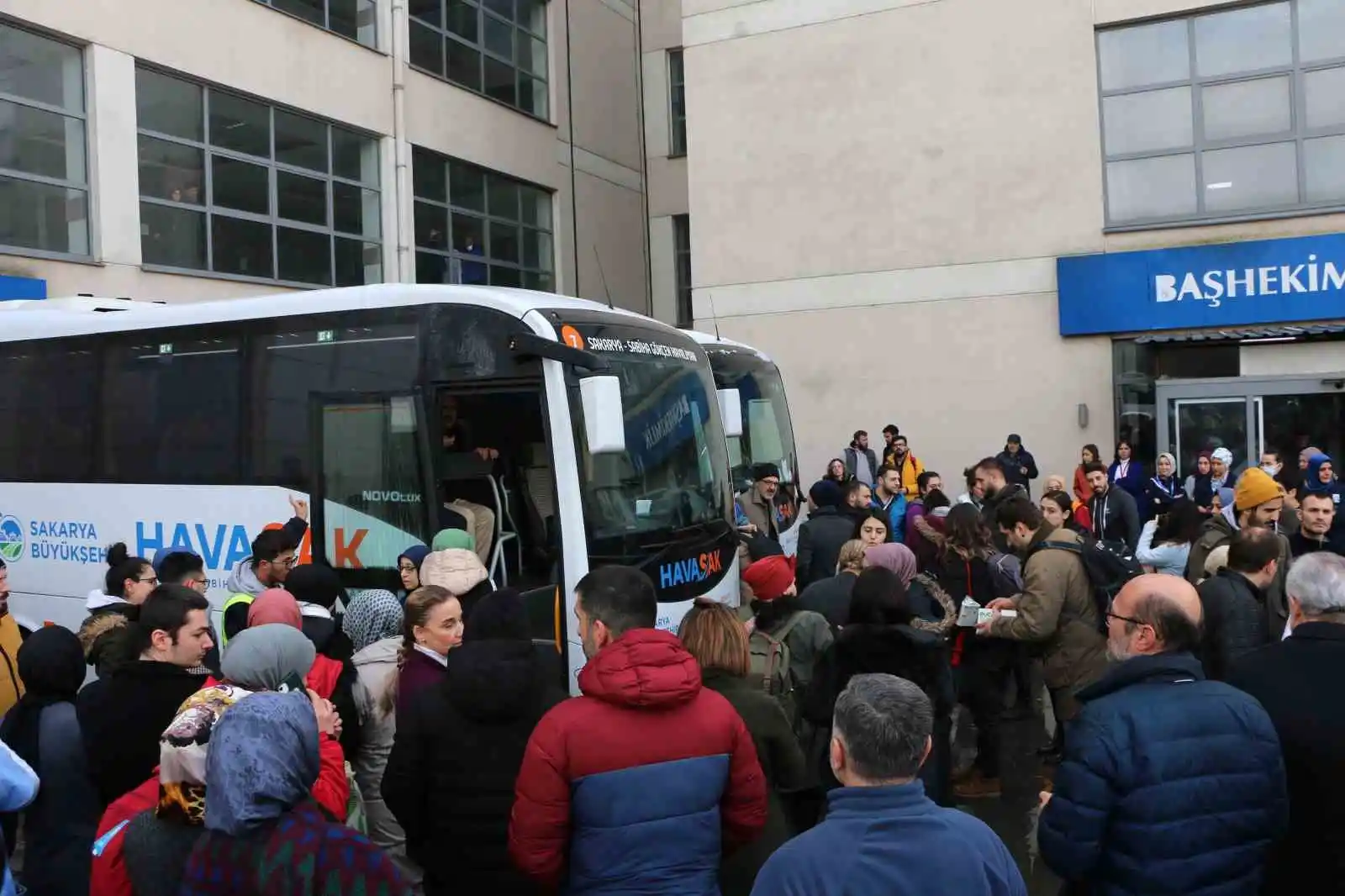 Sakarya’dan deprem bölgesine 160 kişilik sağlık ordusu