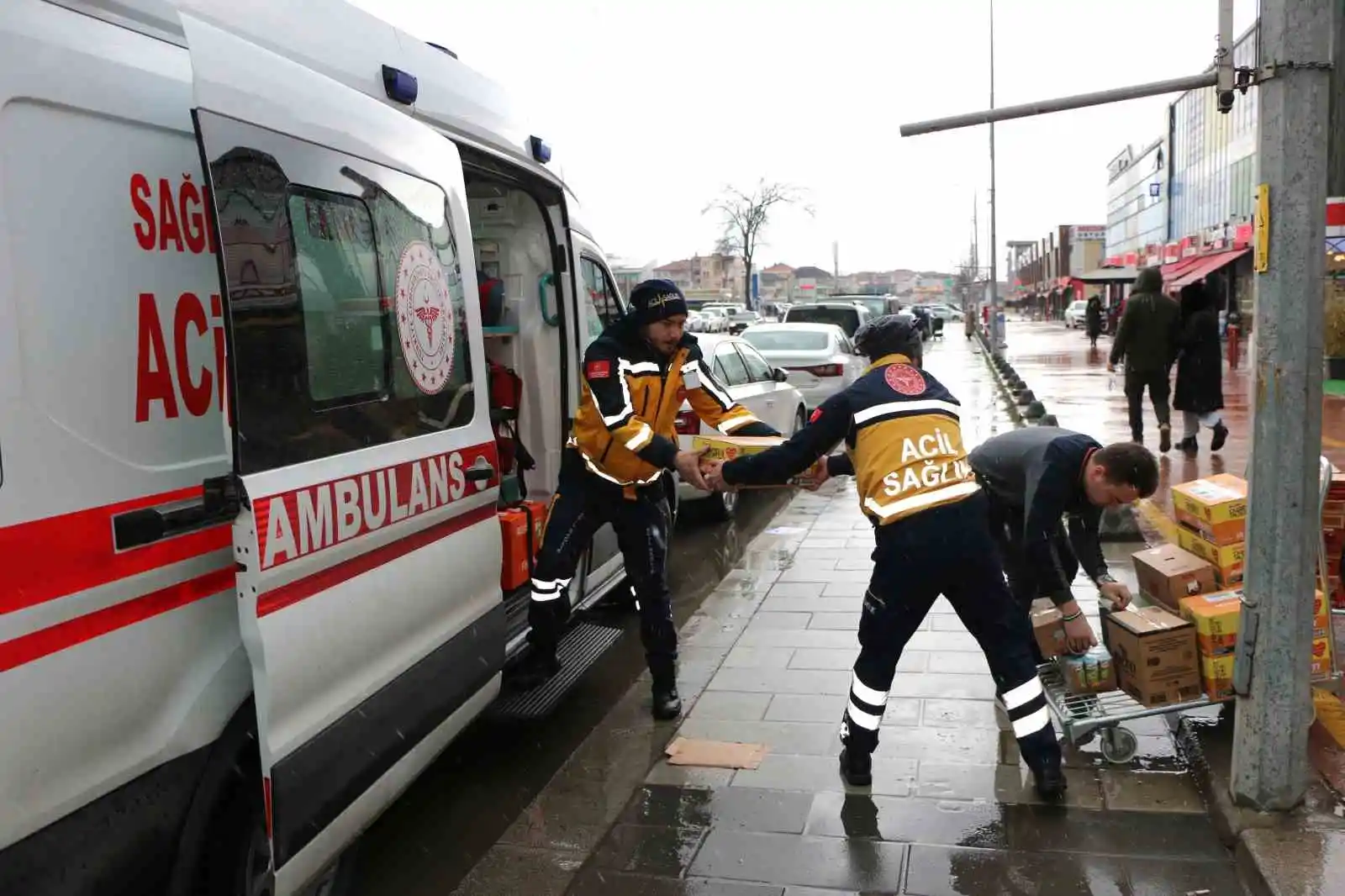 Sakarya’dan deprem bölgesine 160 kişilik sağlık ordusu