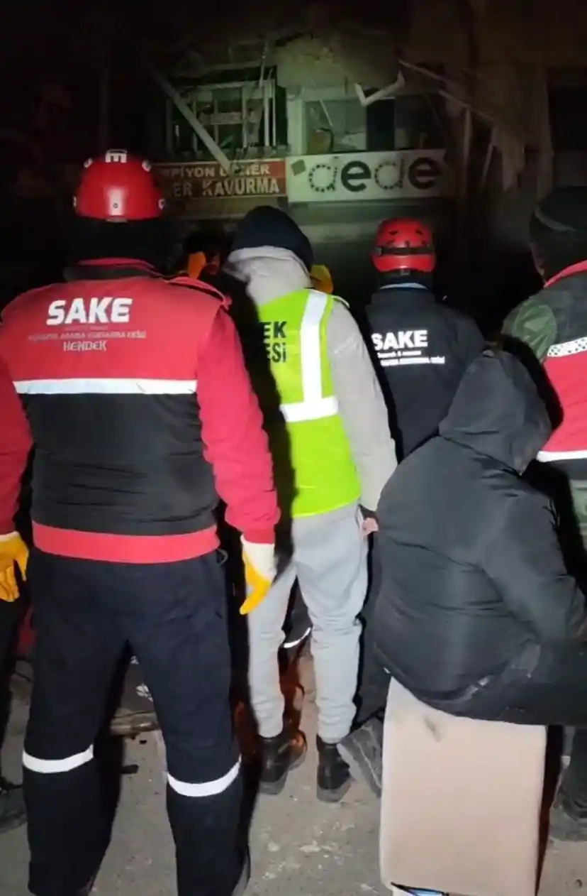 ‘Sakarya’nın deprem çocukları geldi sizi alacak korkmayın’