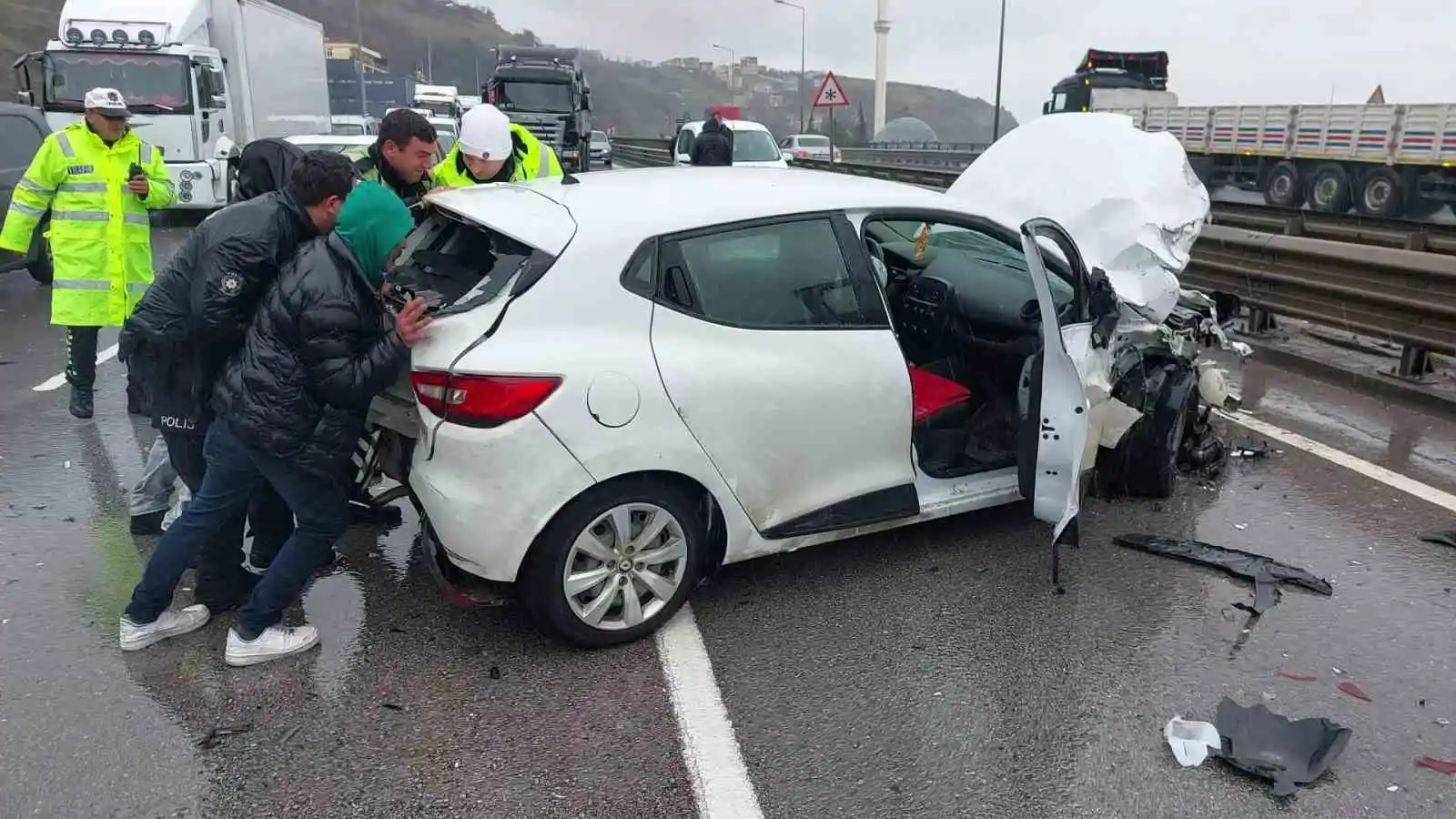Samsun’da 8 araçlı trafik kazaları: 1 yaralı
