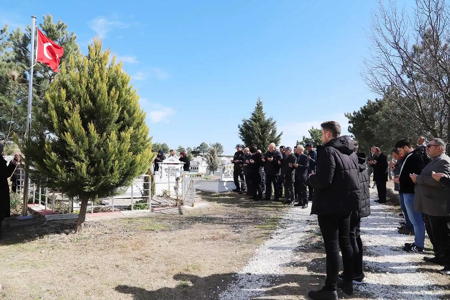 Şehit Komando Piyade Astsubay Üstçavuş Yunus İşcan mezarı başında anıldı
