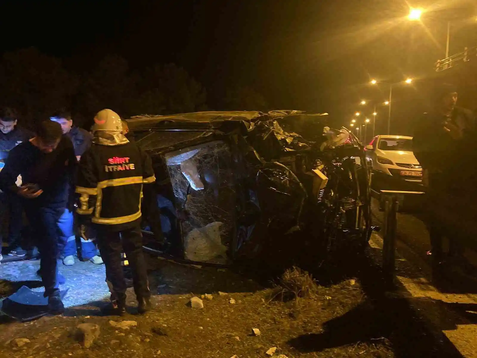 Siirt'te otomobil şarampole yuvarlandı: 5 yaralı
