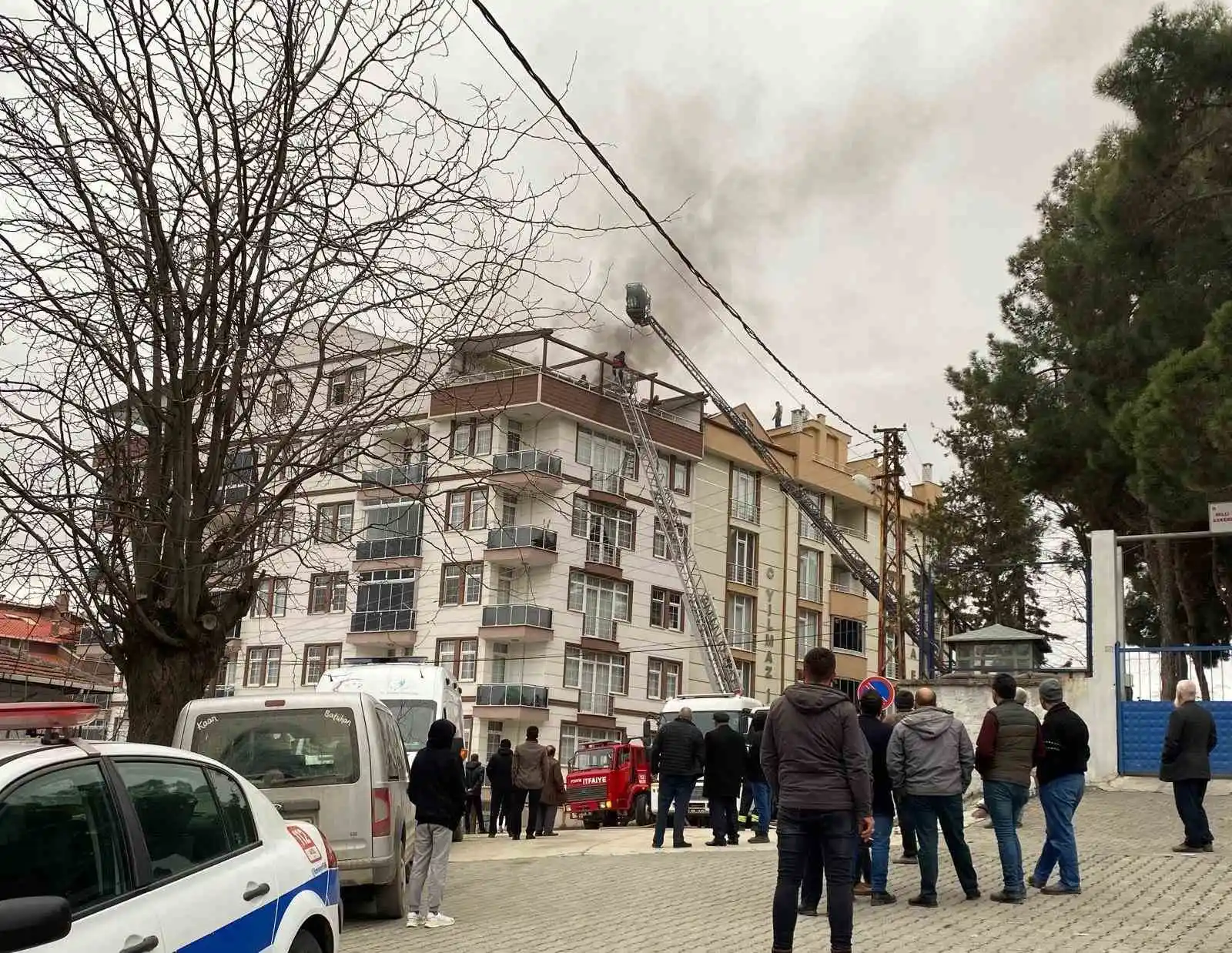 Sinop’ta çatı yangını
