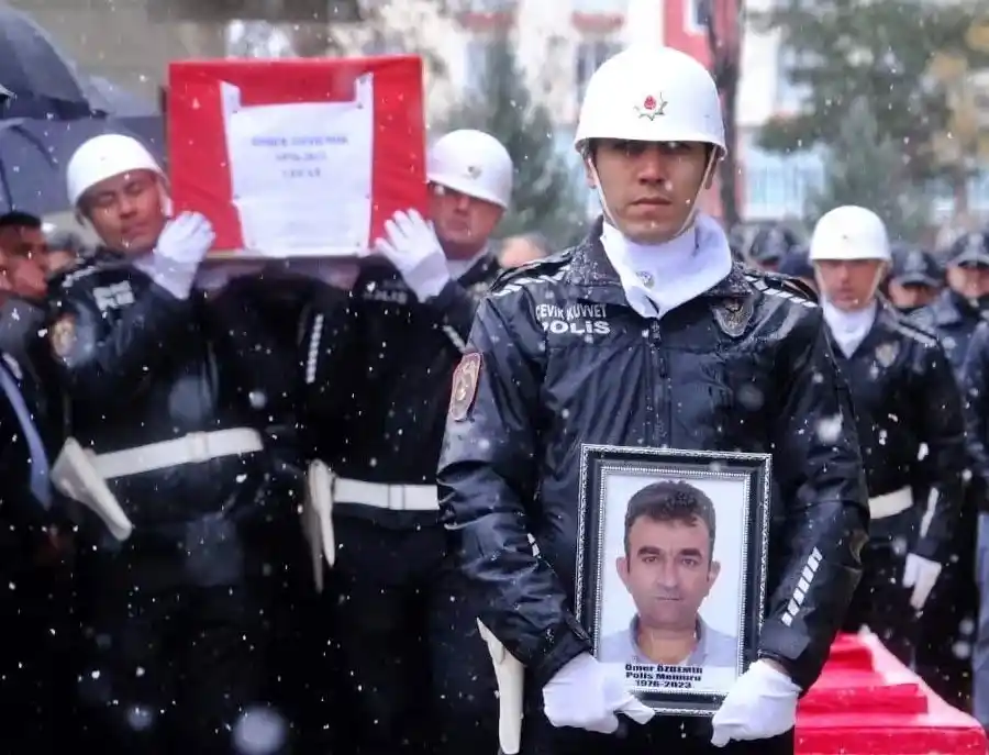 Şırnak'ta polis memuru trafik kazasında hayatını kaybetti
