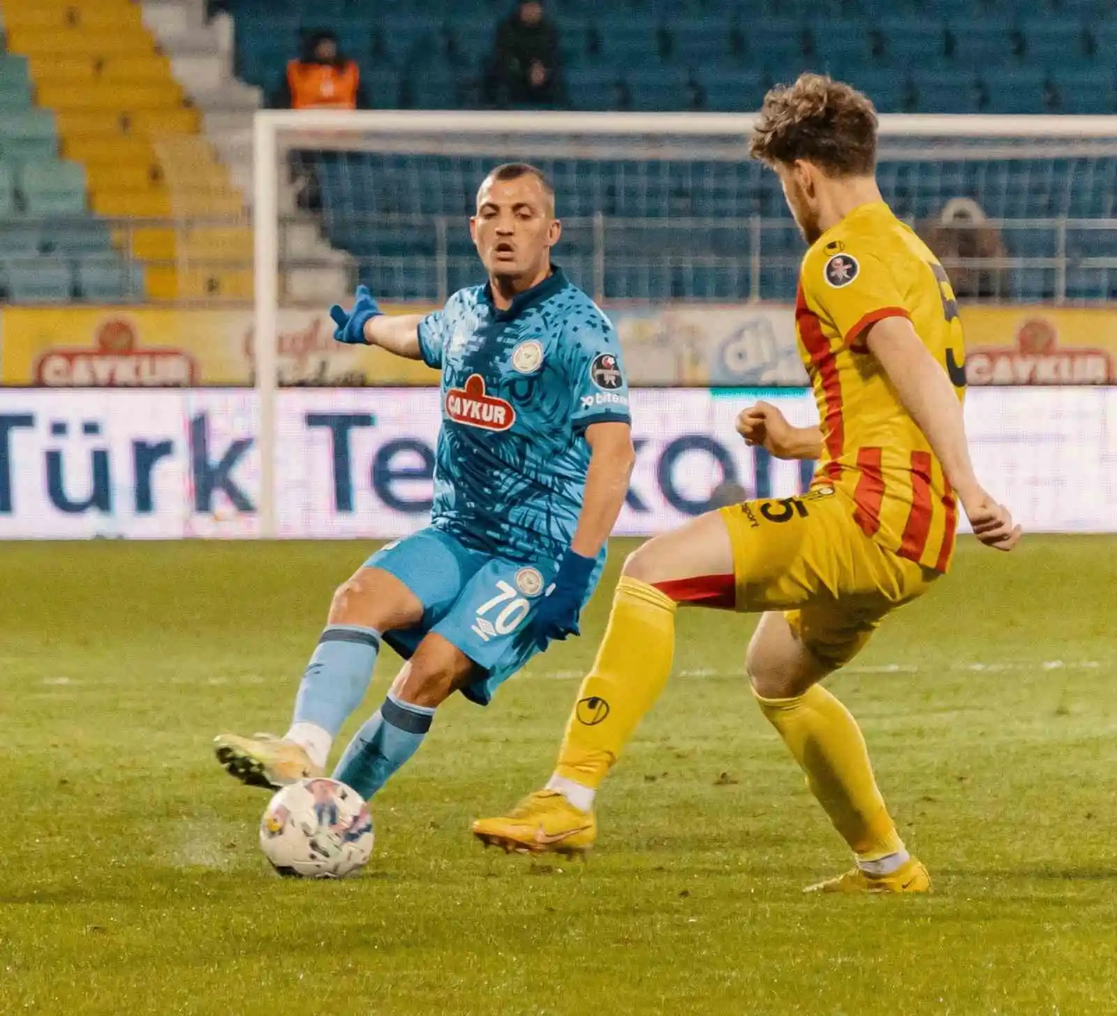 Spor Toto 1. Lig: Çaykur Rizespor: 5 - Yeni Malatyaspor: 1
