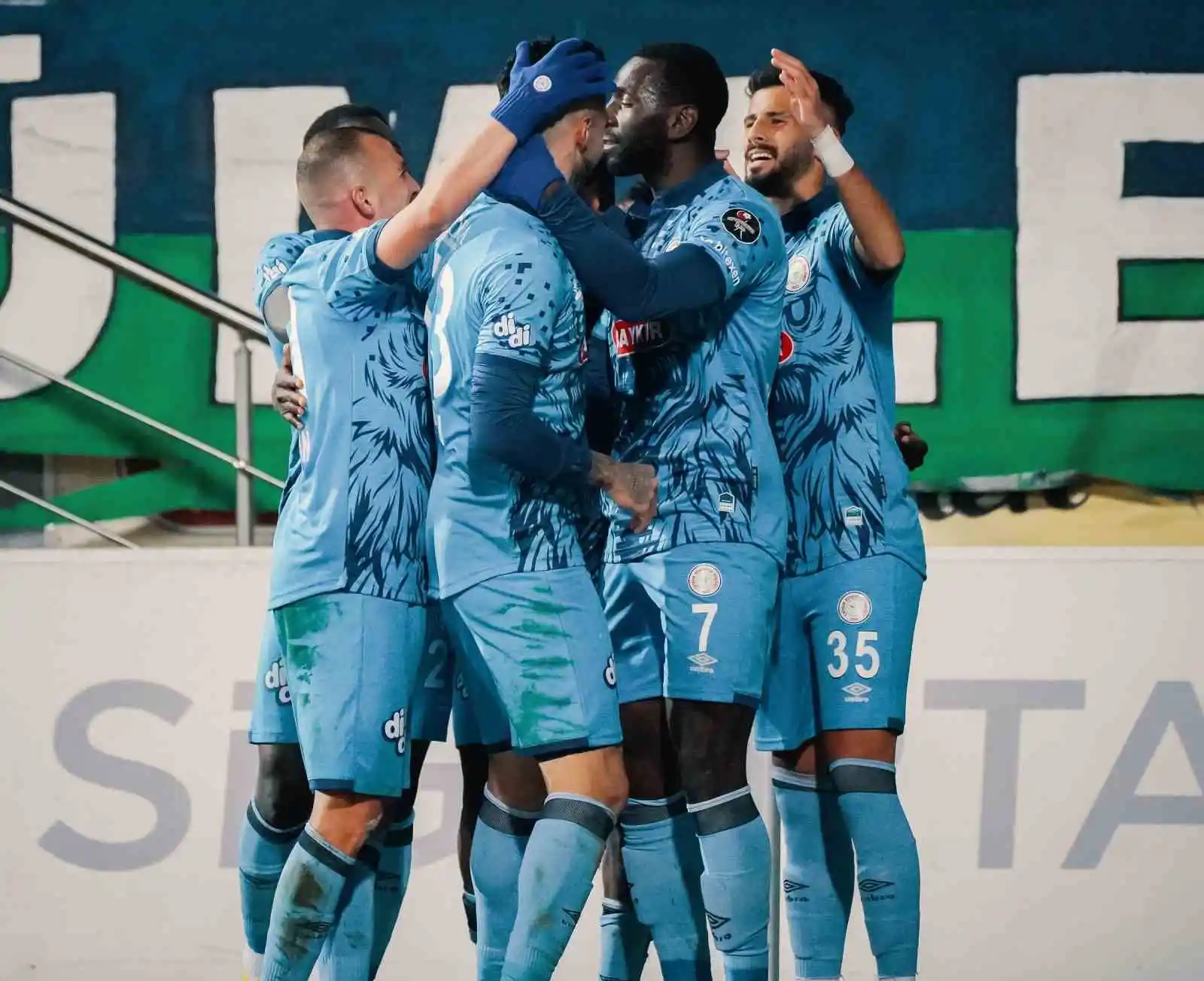 Spor Toto 1. Lig: Çaykur Rizespor: 5 - Yeni Malatyaspor: 1