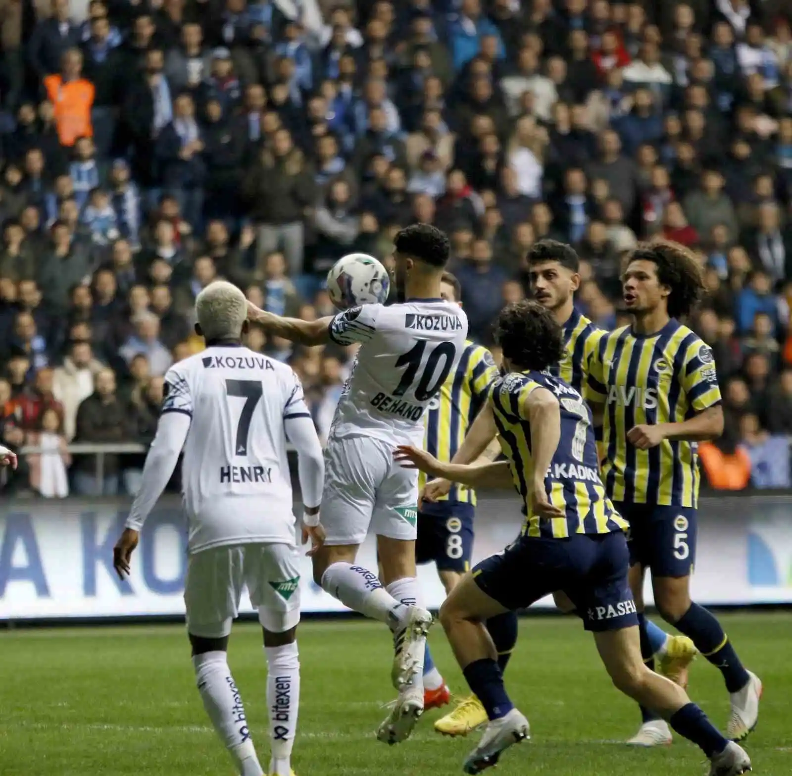 Spor Toto Süper Lig: Adana Demirspor: 0 - Fenerbahçe: 0 (Maç devam ediyor)