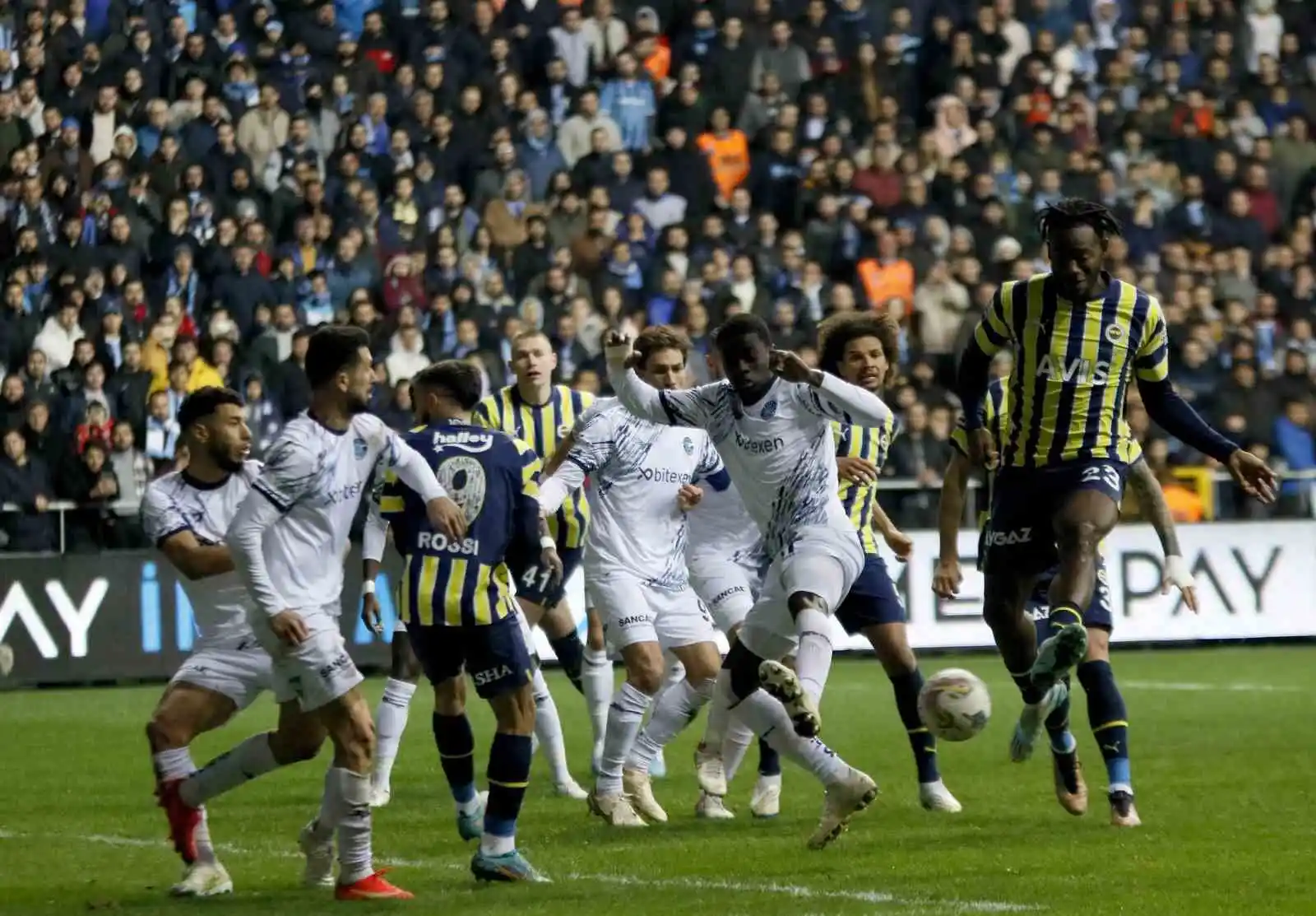 Spor Toto Süper Lig: Adana Demirspor: 1 - Fenerbahçe: 1 (Maç sonucu)
