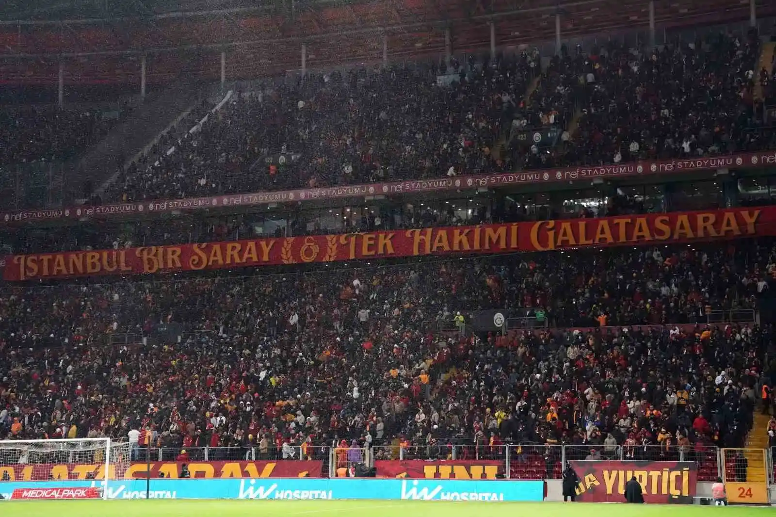 Spor Toto Süper Lig: Galatasaray: 1 - Trabzonspor: 1 (Maç devam ediyor)
