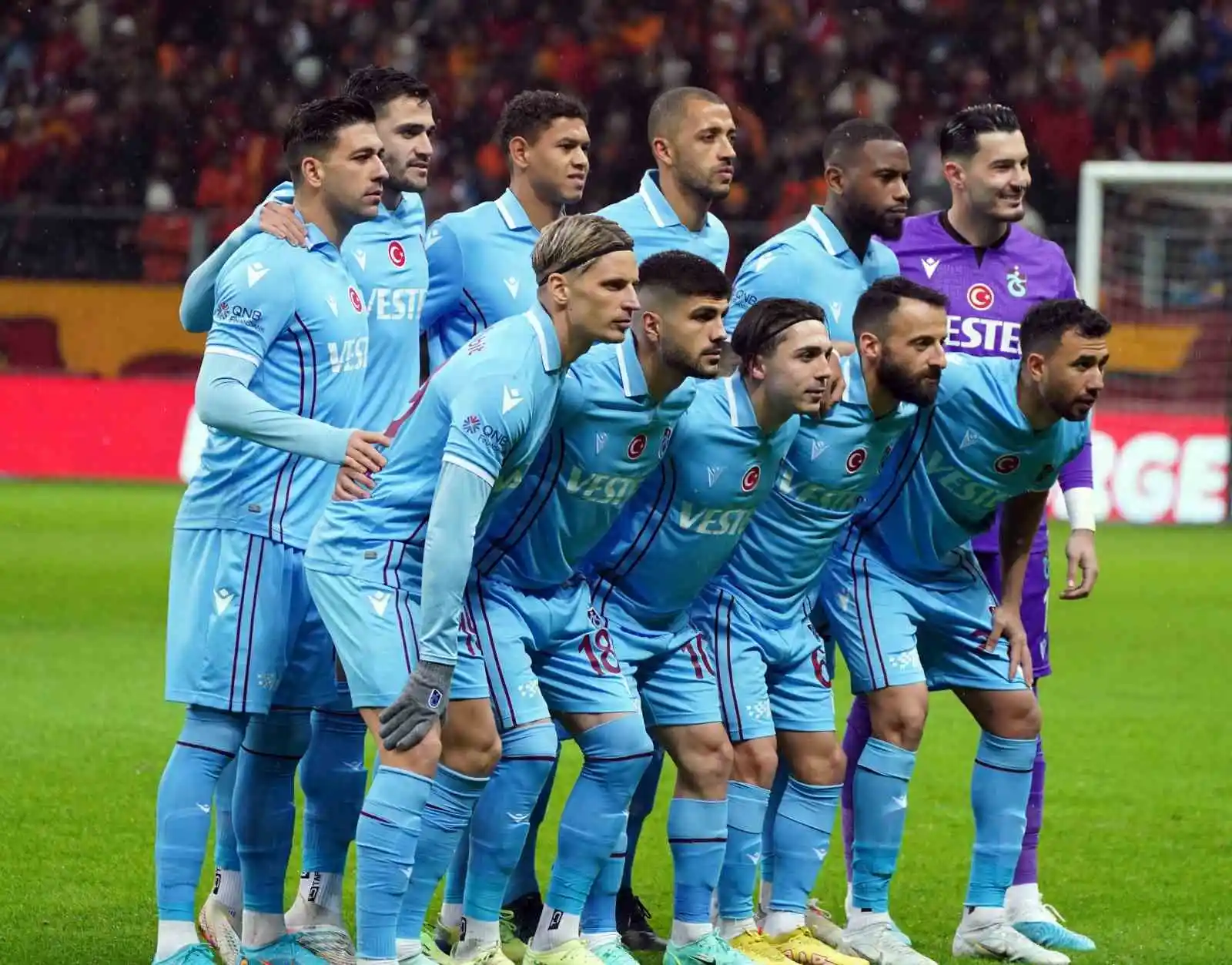 Spor Toto Süper Lig: Galatasaray: 1 - Trabzonspor: 1 (Maç devam ediyor)
