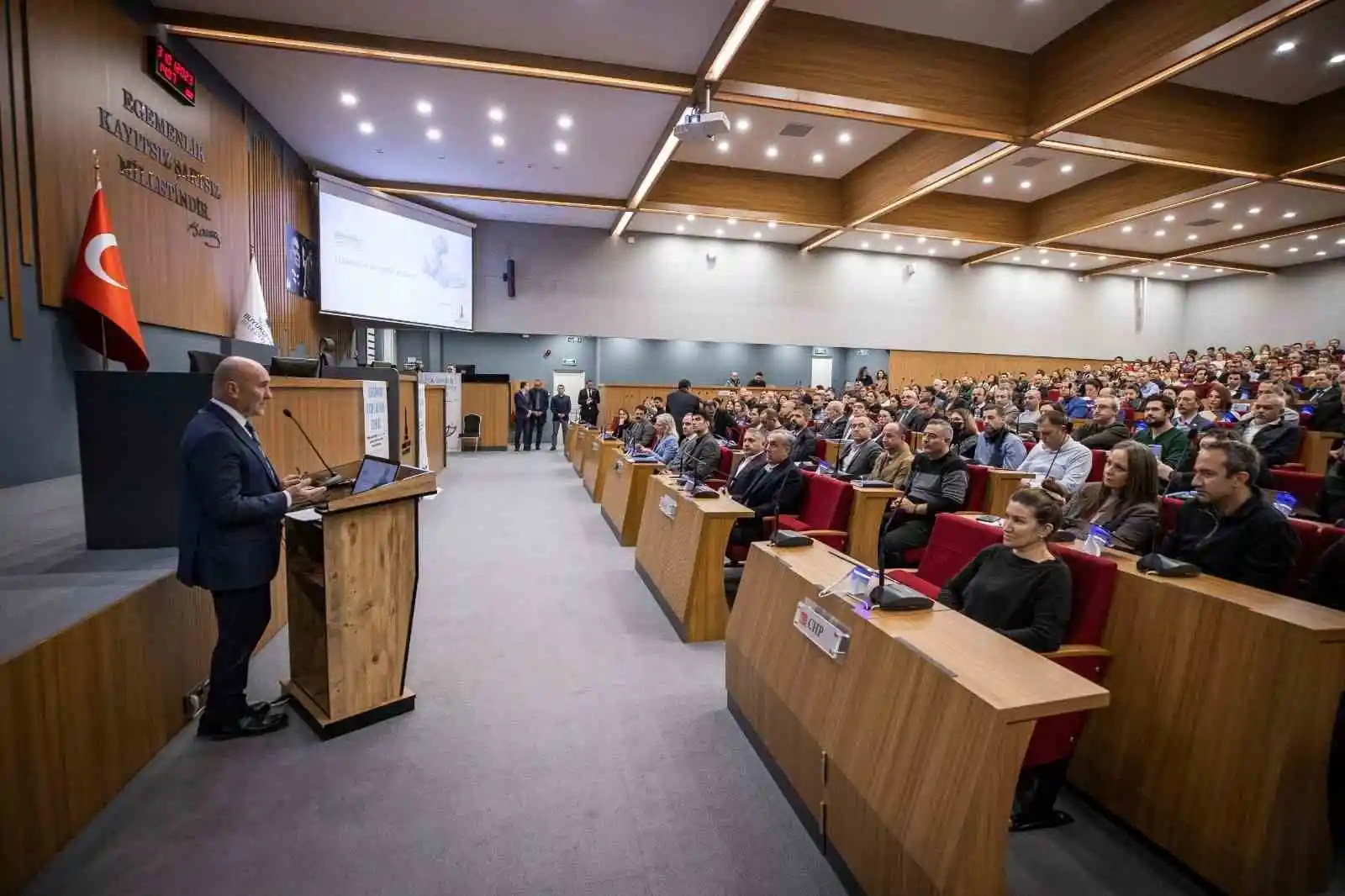 Sünger Kent İzmir projesinde tam isabet