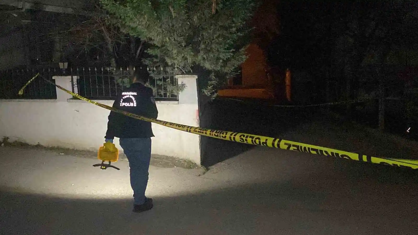 Tartıştığı genci silahla yaralayıp kaçmıştı, yakayı ele verdi