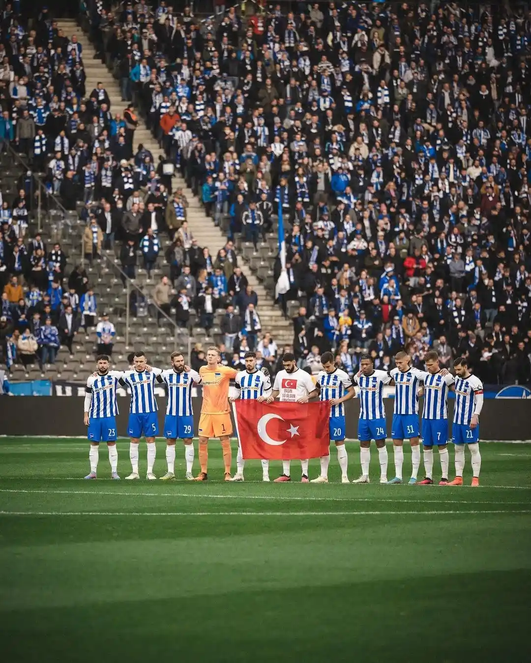 Tolga Ciğerci ısınmaya