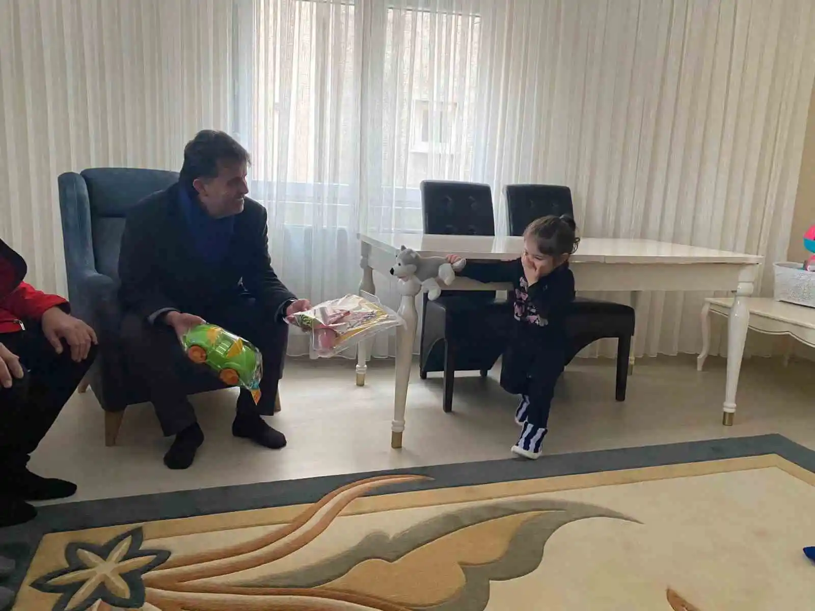 Türkeli’de 14 depremzede aile ağırlanıyor