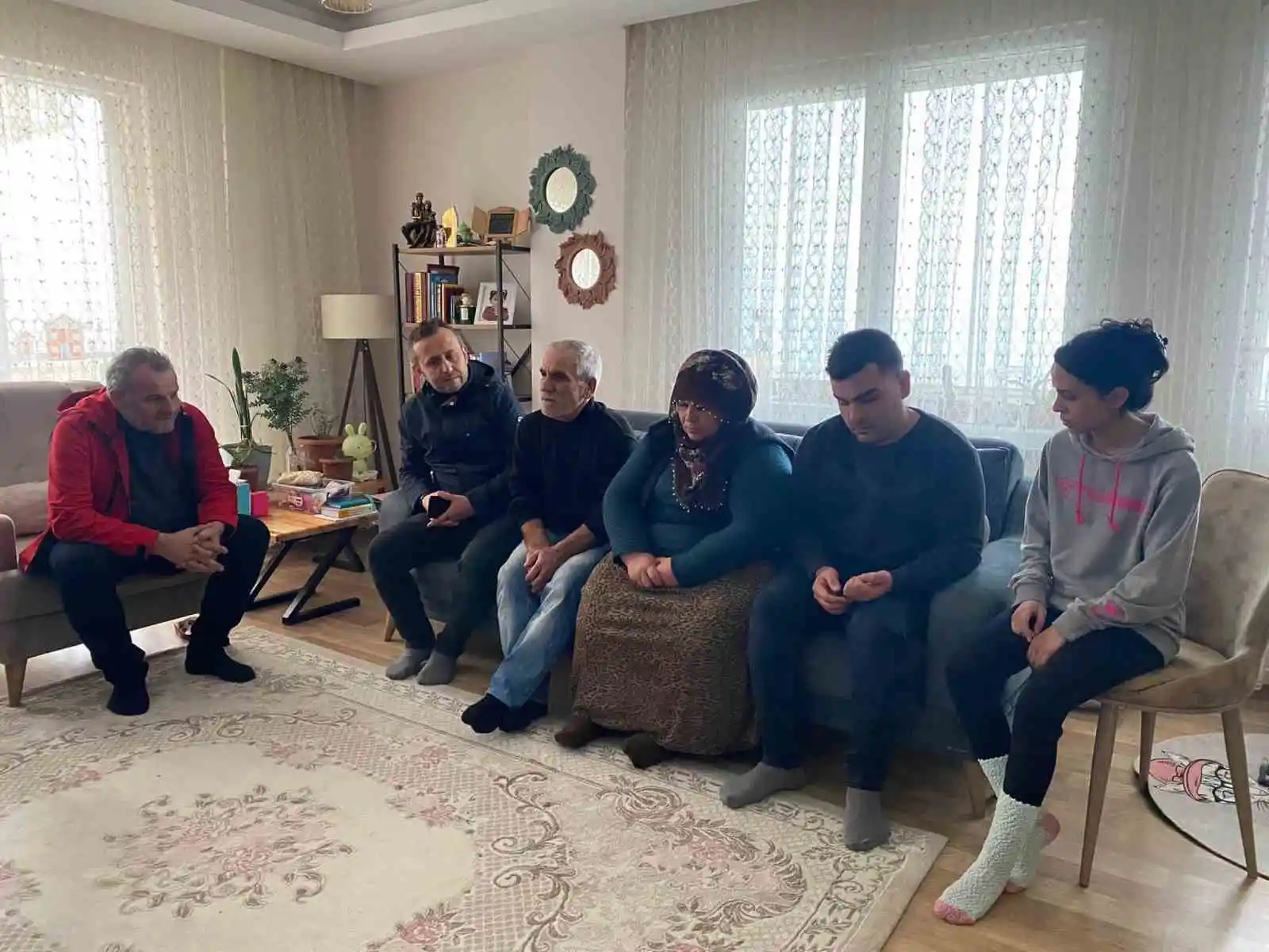 Türkeli’de 14 depremzede aile ağırlanıyor