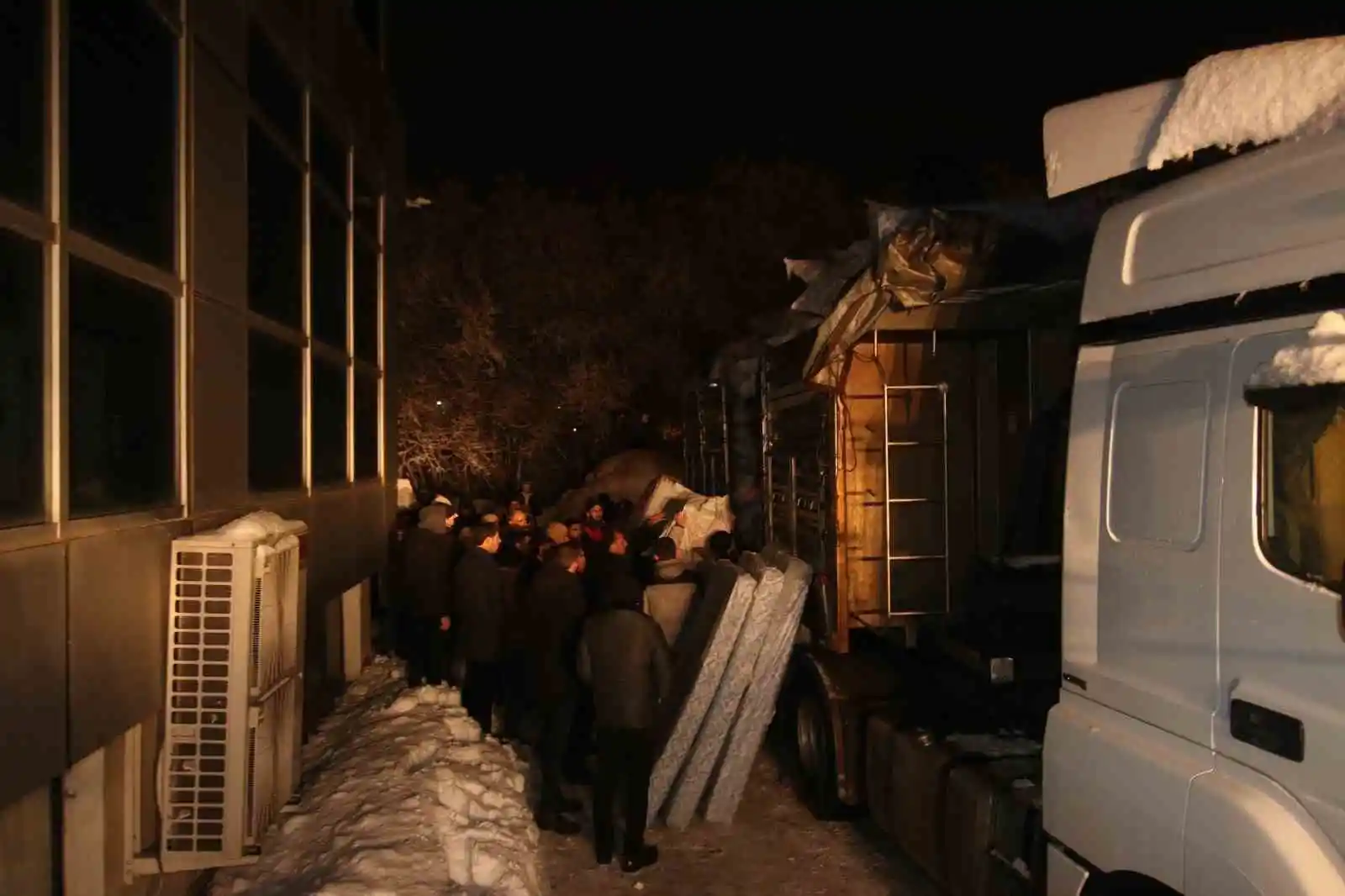 Tutak’tan toplanan yardımlar yola çıktı