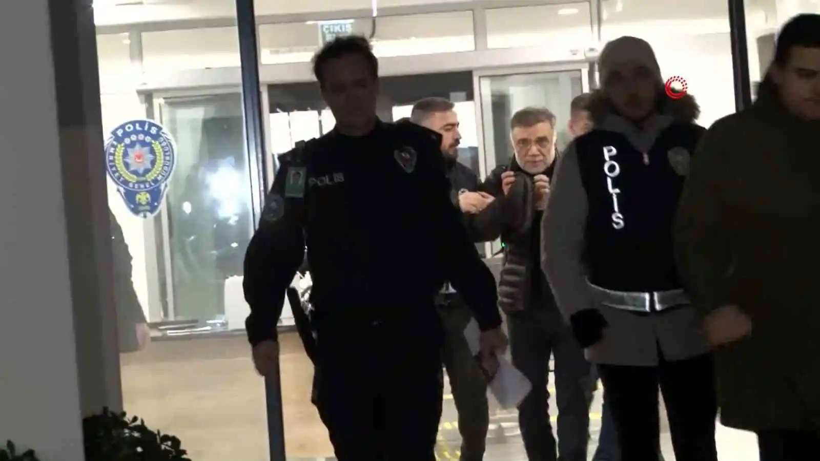 Tutuklanan Rönesans Rezidans İnşaat'ın müteahhidi Metris Cezaevi'ne gönderildi

