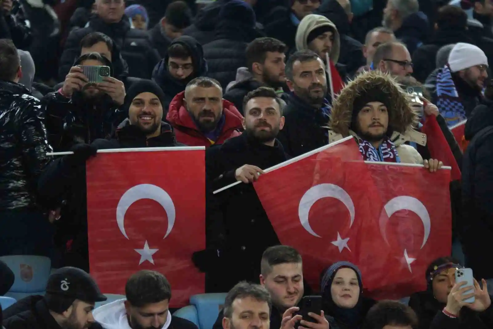 UEFA Avrupa Konferans Ligi: Trabzonspor: 0 - Basel: 0 (İlk yarı)