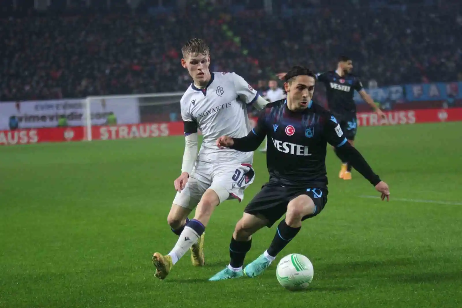 UEFA Avrupa Konferans Ligi: Trabzonspor: 0 - Basel: 0 (İlk yarı)
