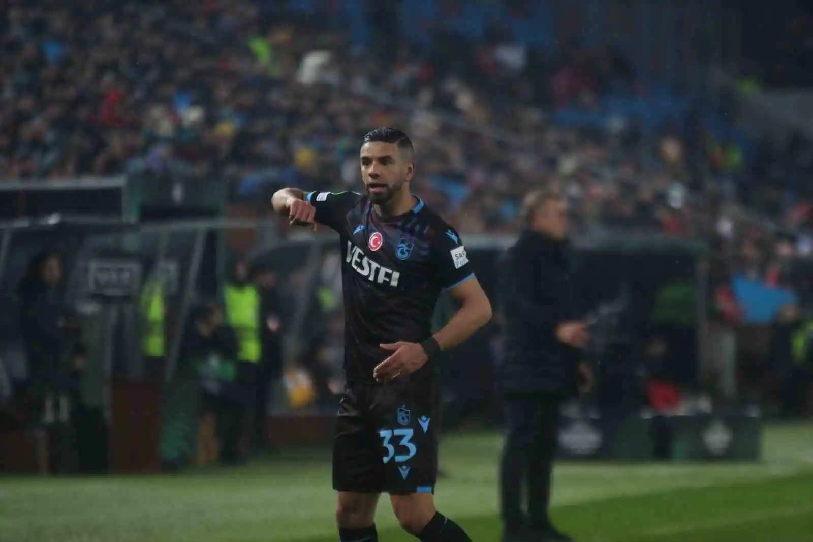 UEFA Avrupa Konferans Ligi: Trabzonspor: 0 - Basel: 0 (İlk yarı)