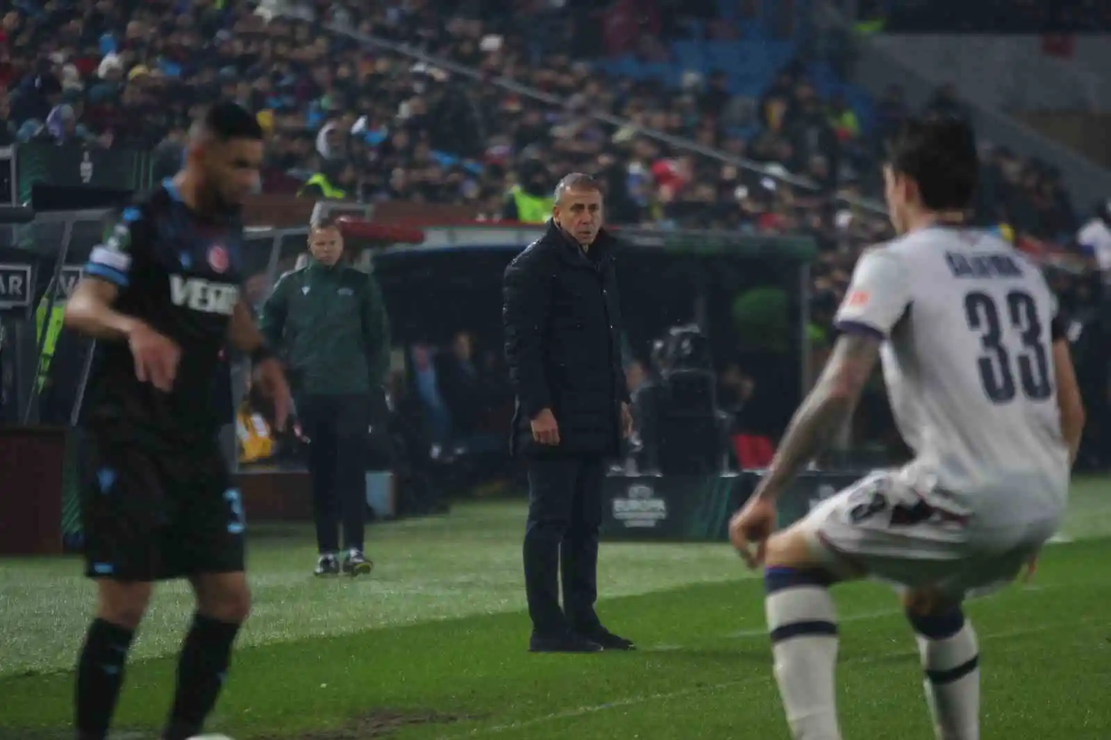 UEFA Avrupa Konferans Ligi: Trabzonspor: 0 - Basel: 0 (İlk yarı)