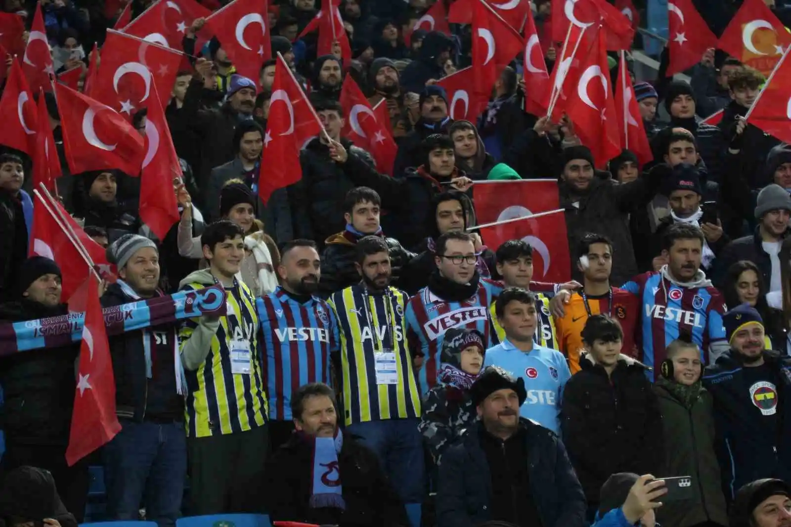 UEFA Avrupa Konferans Ligi: Trabzonspor: 0 - Basel: 0 (İlk yarı)
