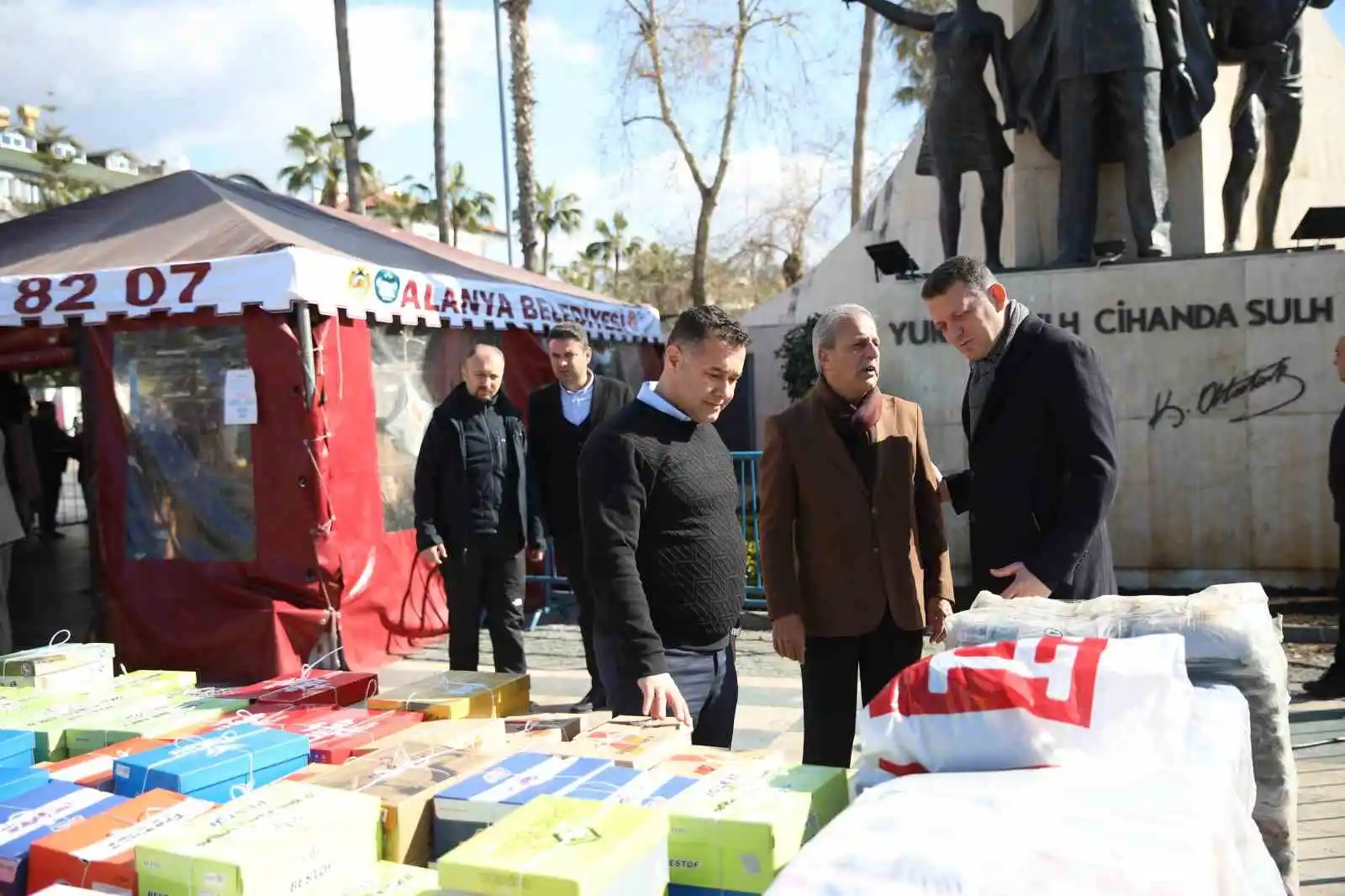 Yabancılar Meclisi’nden depremzedelere yardım
