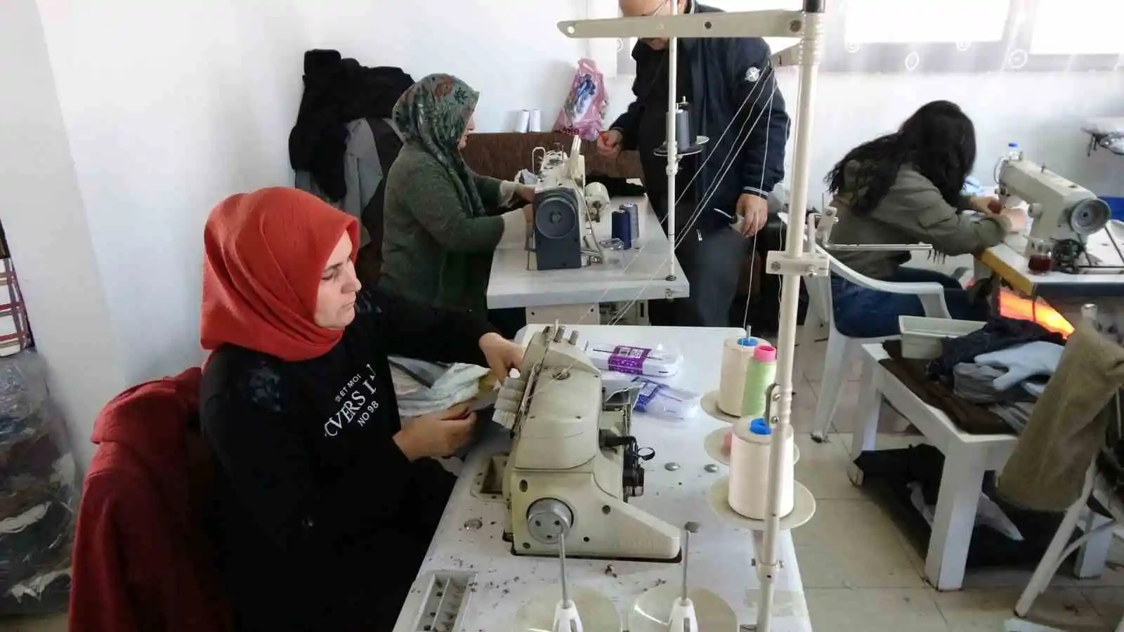 Yangınzedelerden sonra bu sefer depremzedeler için işbaşı yaptılar